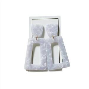 NEW LINNY CO women's kennedy earrings in lavender